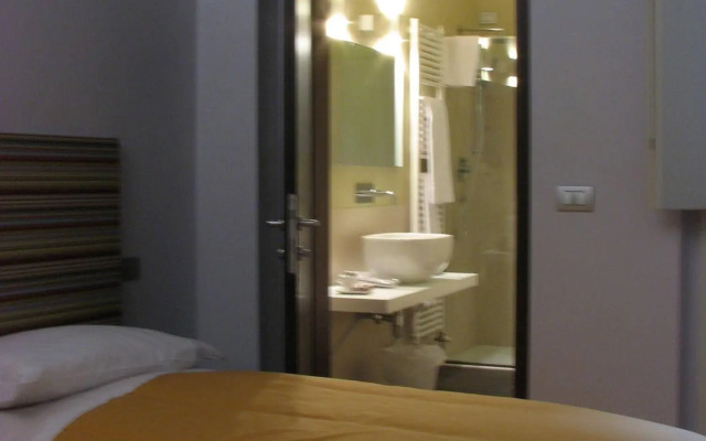 Parizzi Suites & Studio