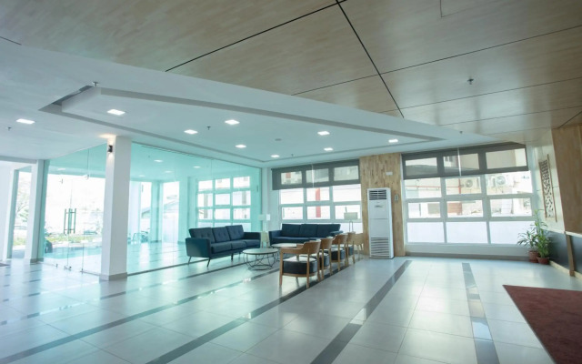 Adya Hotel Chenang