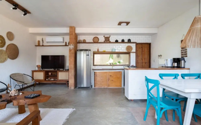 Maravilhosa Casa com Piscina em Frente Praia