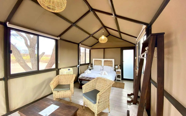 Brandberg White LadyLodge