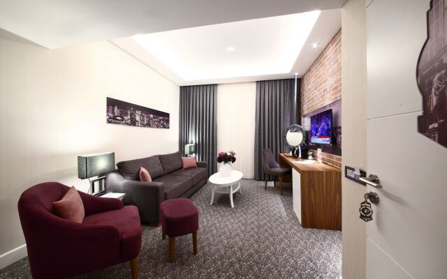 Montania Special Class Hotel
