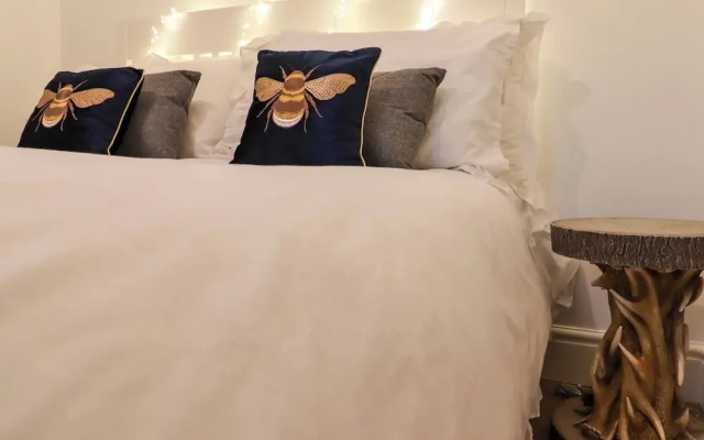 Bee Cottage
