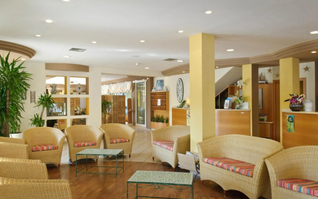Family Hotel Pinetina Mare