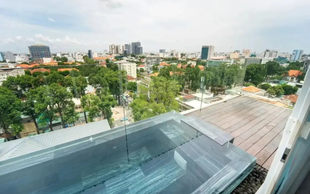 Serenity Sky Suites in Distrist 3