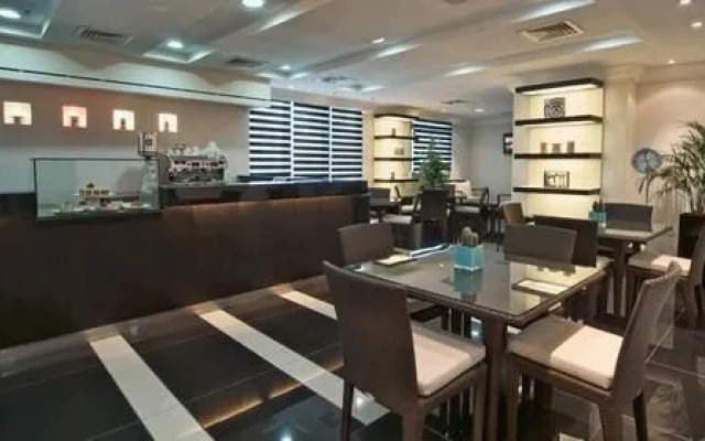 Retaj Residence Al Corniche