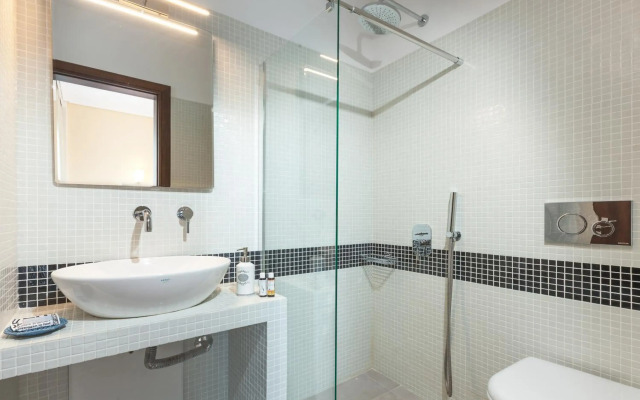 Minavra Hotel