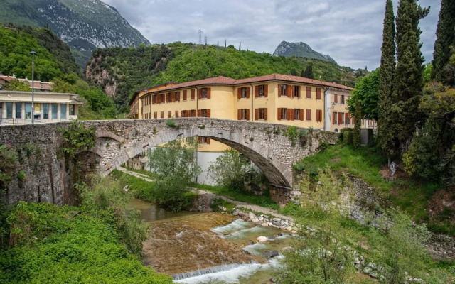 Rustichel Lake View in Toscolano Maderno