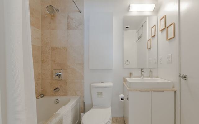 Noel Suites - York and Harbour St.