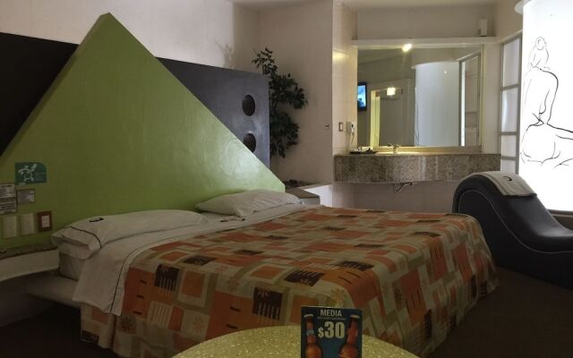 Motel Helsinky - Adults Only