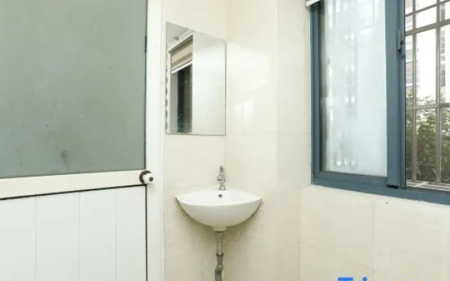 Yinglun Hotel
