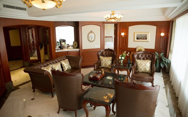 Enrichee Gloria Plaza Hotel Qingdao