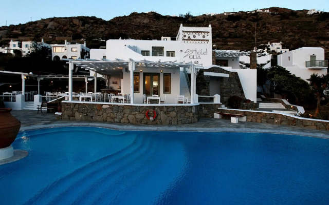 Olia Hotel