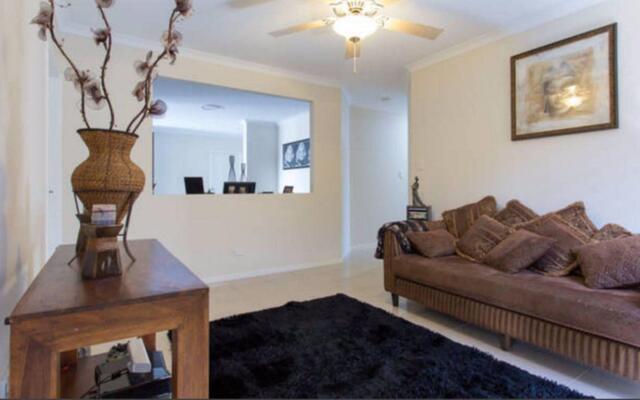 Bella Vista of Raby Bay Bed & Breakfast