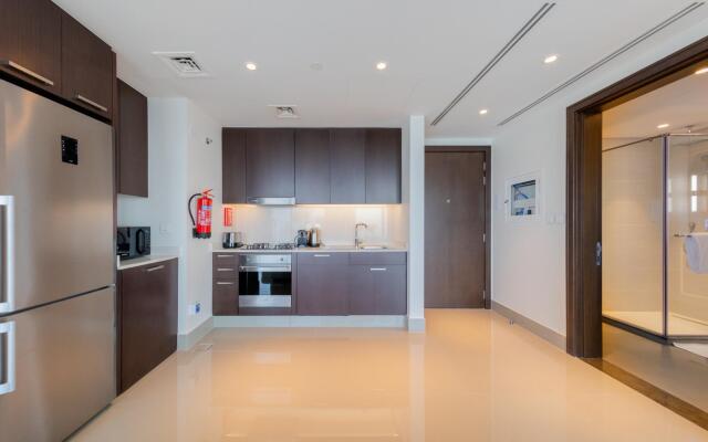 DXB - Opera Grand - 6104 - DT