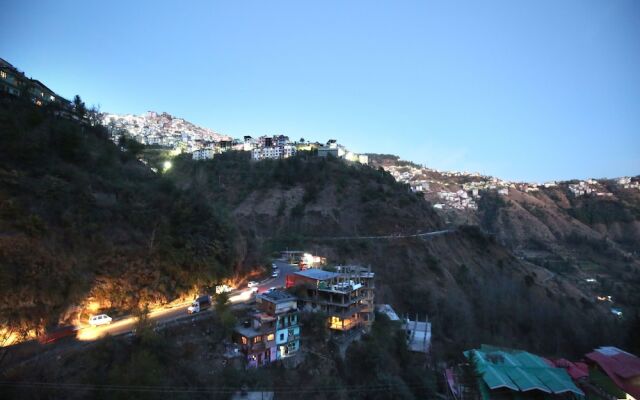 OYO 10858 Home Valley View 2BHK Shimla Bypass