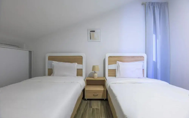 Verve 2BR Apt. by The Valley Kfardebian