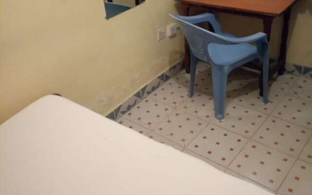 Travellers Guest House - Adults Only