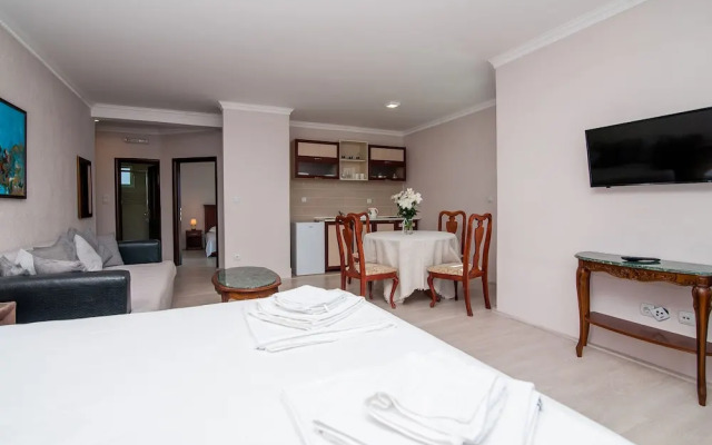 Open Sea Apartments