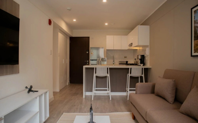 w Stylish 1BR Apartment w Pool in Barranco