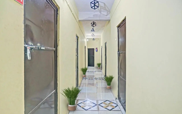 OYO 92887 Metro City Guest House