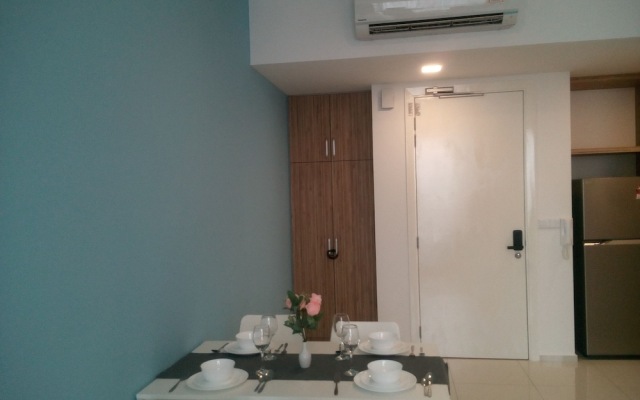 Robertson Suites Z