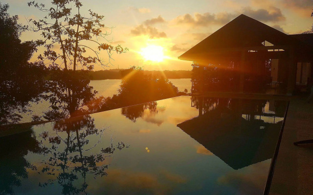 Sea Heart House on Koggala Lake