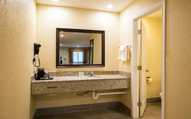 Quality Inn Rockport on Aransas Bay