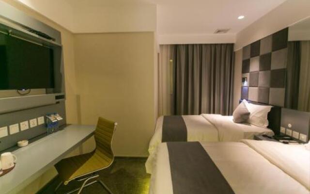 Zsmart Hotel