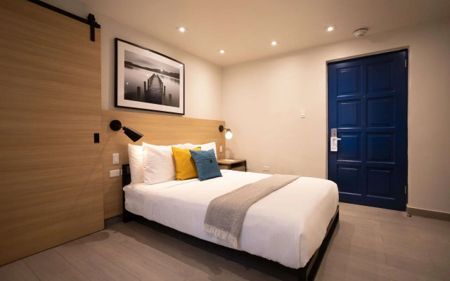 Le Consulat, An Ascend Collection Hotel