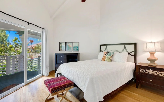 Hale Keoniana 5 Bedroom Home