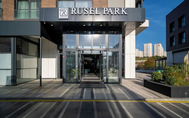 Rusel Park Residence