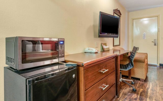 Rodeway Inn