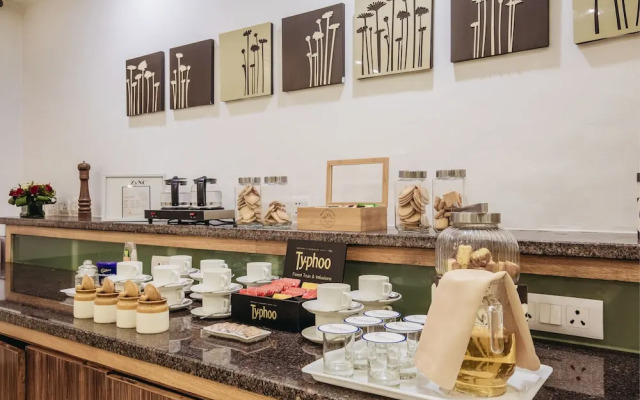 Emblem Hotel Sector 14 Gurgaon