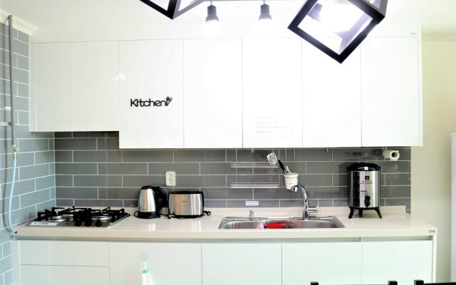 KORUS Guesthouse - Hostel