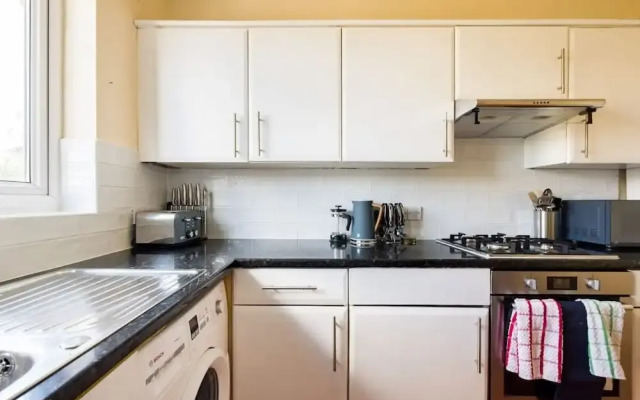 The Reading Wonder - Stunning 2bdr Flat With Parking