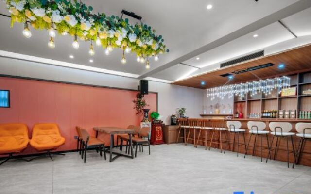 Tingshan Wanghu Homestay (Taihang Pinghu Branch)