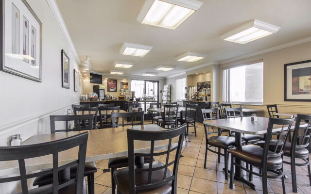 Baymont Inn and Suites Joplin