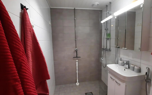 Aliisa's Apartment II