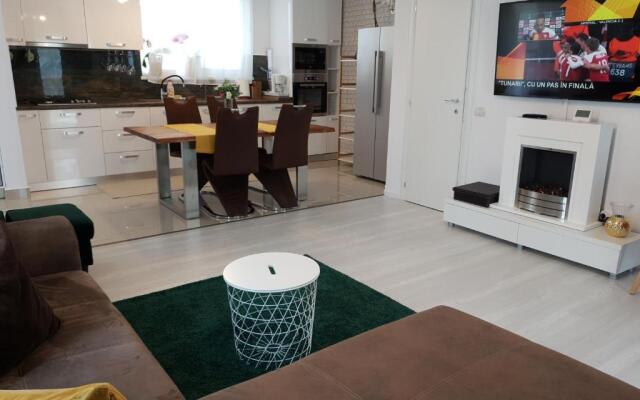 VillaGrey Tunari