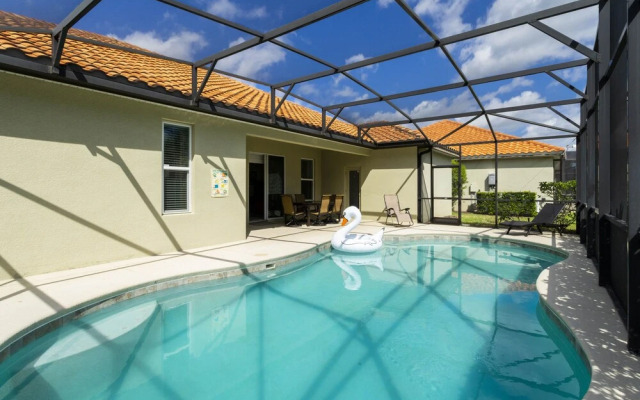 Gorgeous 4Bd with Pool @ 4072 Solterra Resort