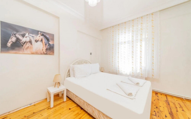 Central and Pleasant Flat in Muratpasa