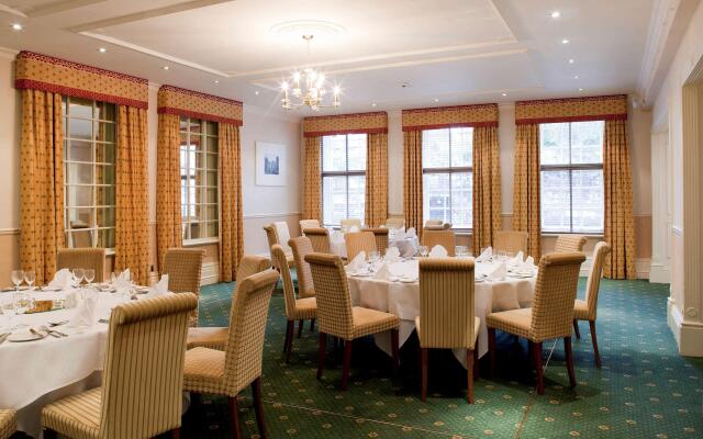 Mercure White Hart Hotel Salisbury and Apartments