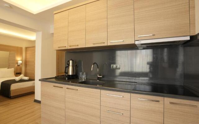 Alesta Seaside Residence