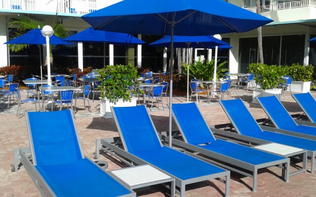 Radisson Miami Beach Hotel