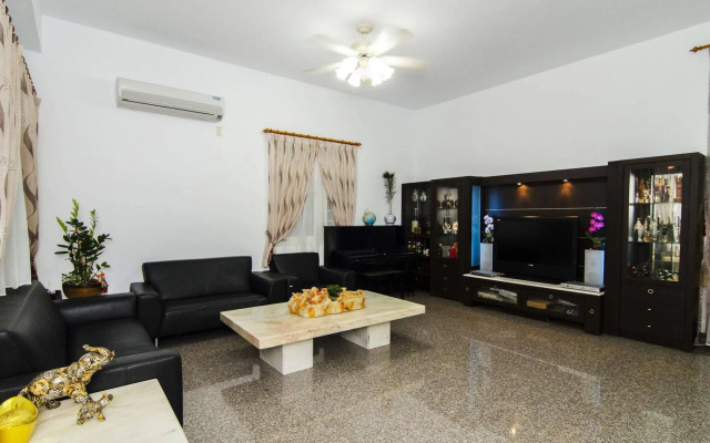 Phoenix Walkway Homestay