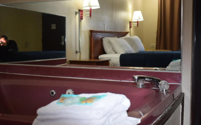 Knights Inn Farmington Hill