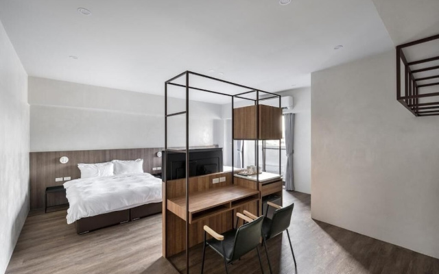 H suite inn