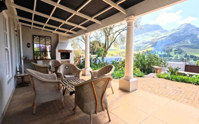 Banhoek Corner Guesthouse
