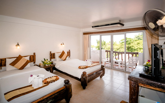 Aonang Sunset Hotel – Guest Rooms – Ao Nang