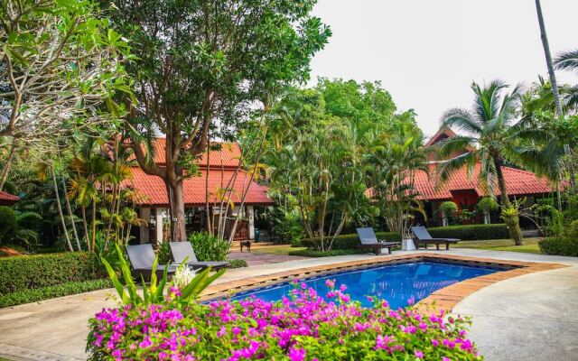 Dasein Chalong Bay Hotel